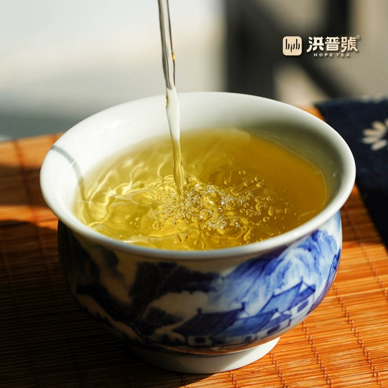 Hongpu No. 2023 Spring Persistent Tugang Nest Raw Tea Yunnan Yiwu Original Forest High Pole Ancient Tree Pure Material Pu'er Tea