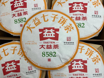 2023 8582 Dayi New Product 357g Qizi Cake Raw Tea Pu'er Tea Classic Mark Number Dayi Menghai Tea Factory